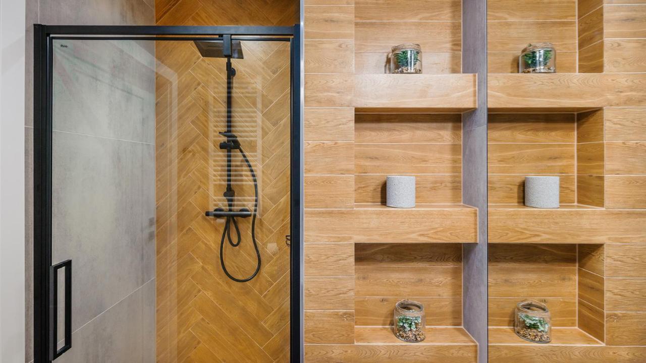 Apartment Lux 17 F Perlowa Przystan- *